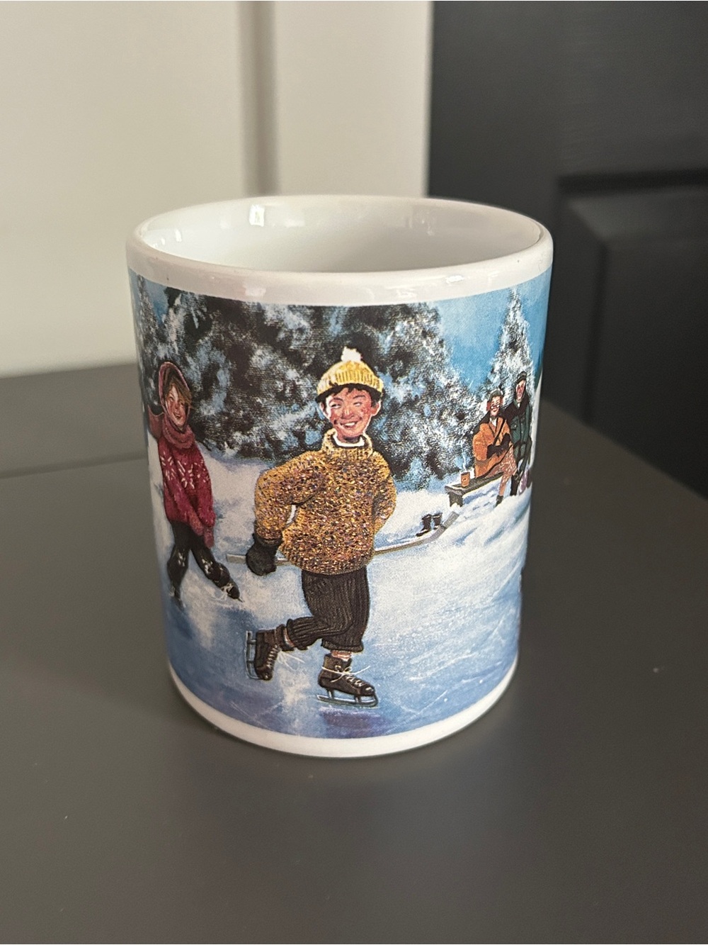Tim Hortons Skating Pond Hockey Winter Scene Ceramic Mug Limited Edition #3 - Picture 2 of 7